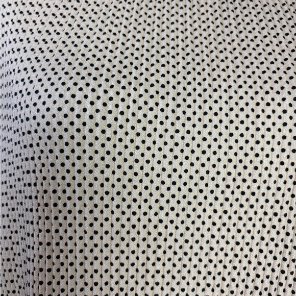 ⭐️ADRIANA PAPELL Pleated Pink and Black Polka Dot Flutter Sleeve Top - Picture 7 of 7